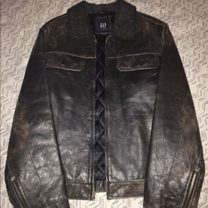 Brand new never worn, has to be broken it